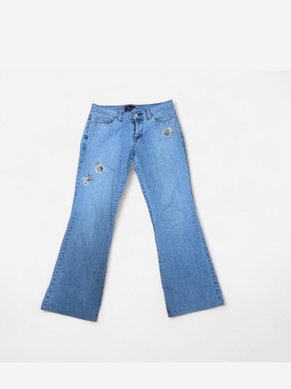 Low rise Women's Flared Jeans with Embroidered Detail